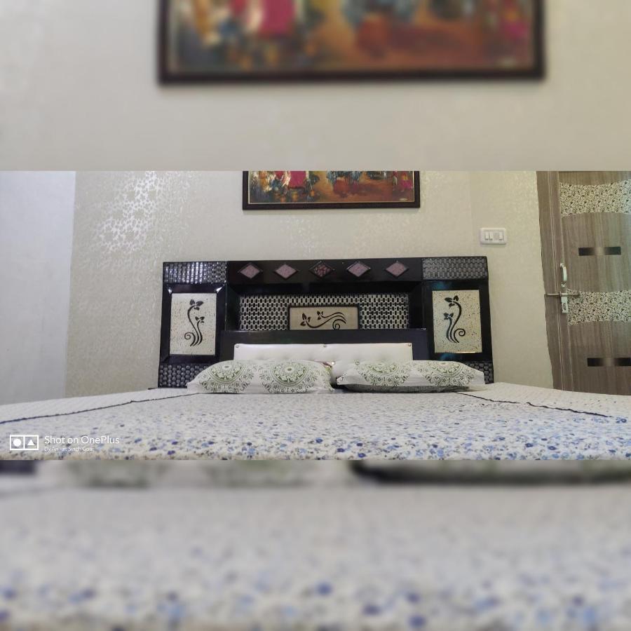 Couple Friendly Hotel - Sunset Orchha Eksteriør bilde