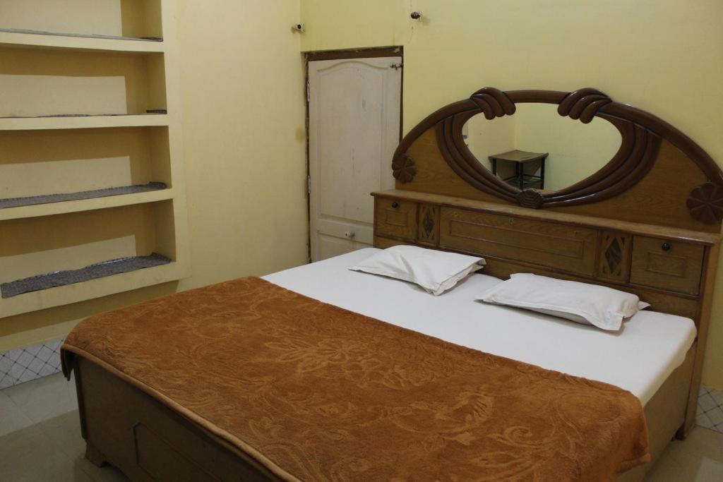 Couple Friendly Hotel - Sunset Orchha Eksteriør bilde